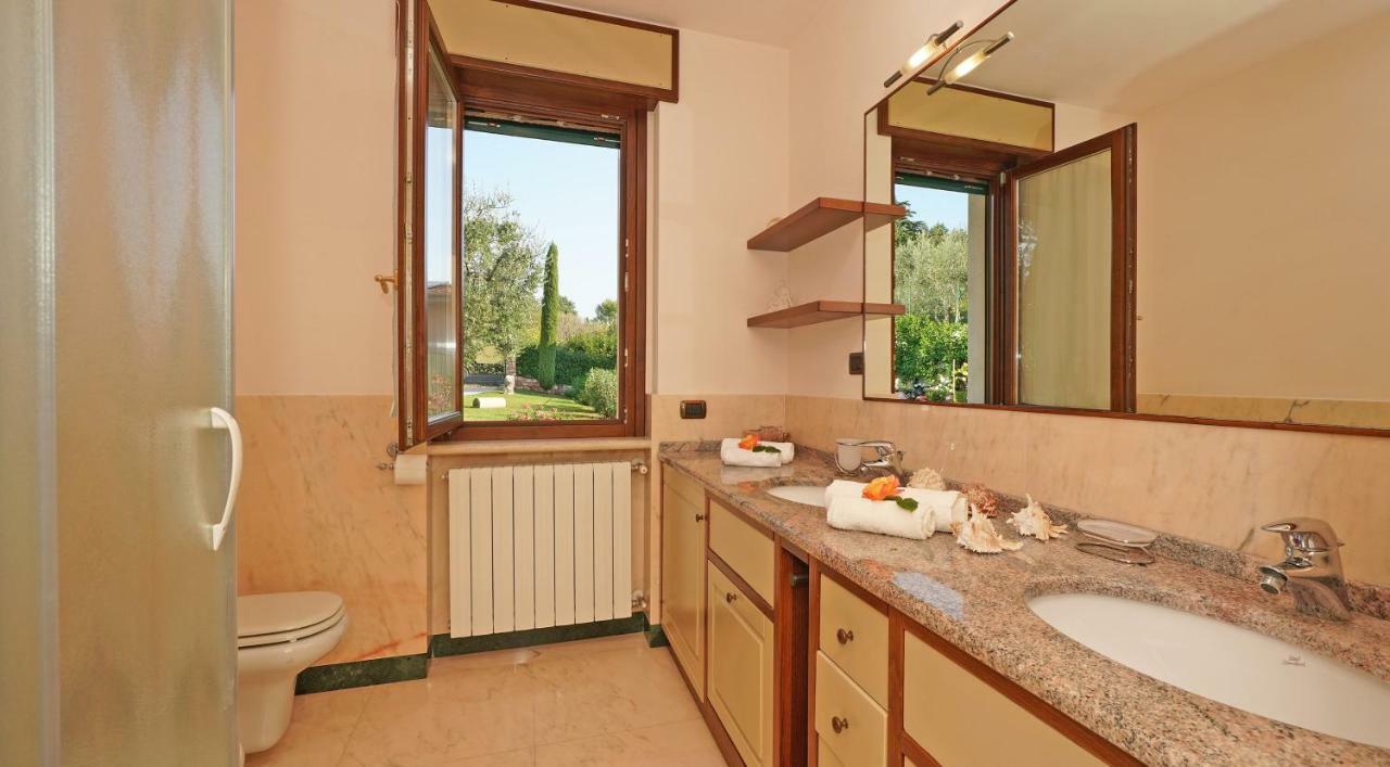 Villa Sul Garda San Felice del Benaco Exterior photo